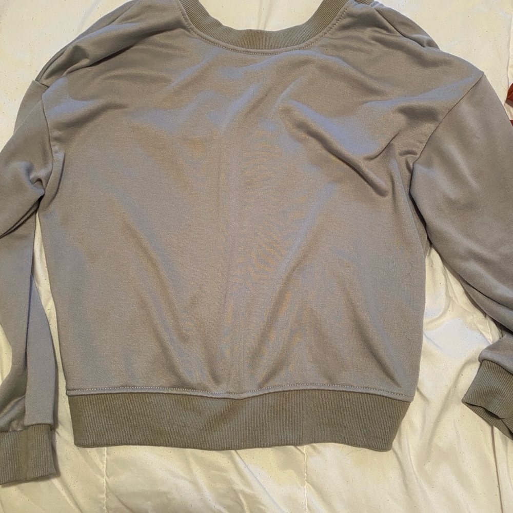 Gray Long Sleeve Sweatshirt